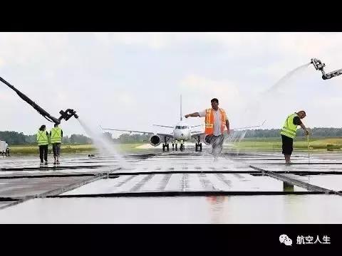 什么是飛機的“濺水試驗”?-9392 什么是飛機的“濺水試驗”?-9392