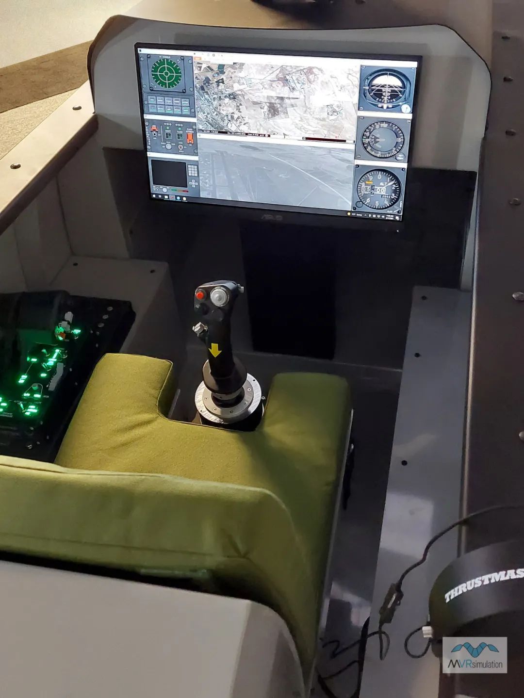 MVRsimulation將Varjo XR-3頭顯到集成到飛行任務(wù)訓(xùn)練器-1600