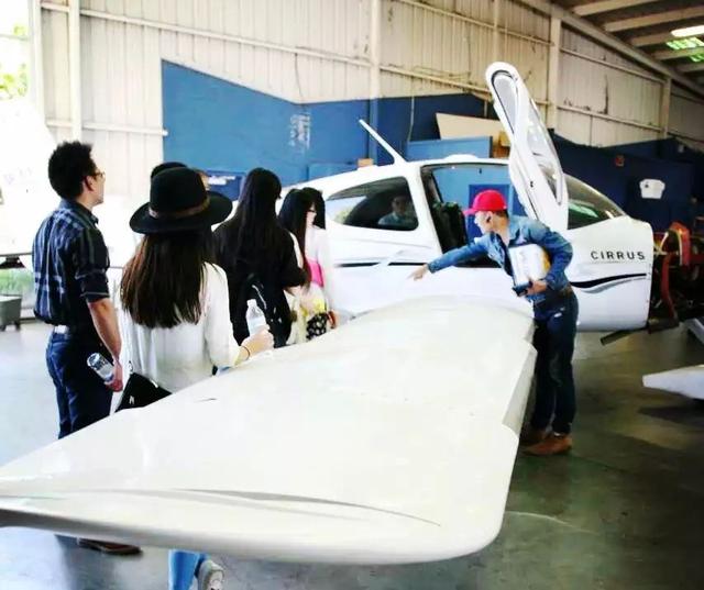 我開過戰斗機、靠倒賣飛機賺到第一桶金，如今科普飛行知識走紅-5518