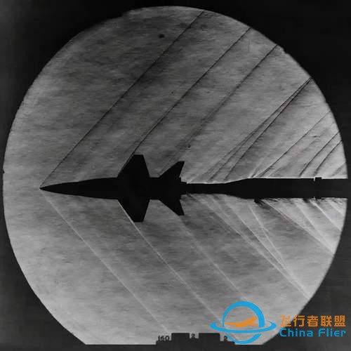 窗戶都快震破！成都常現神秘巨響，真的是殲-20的“龍吟”嗎？-2802