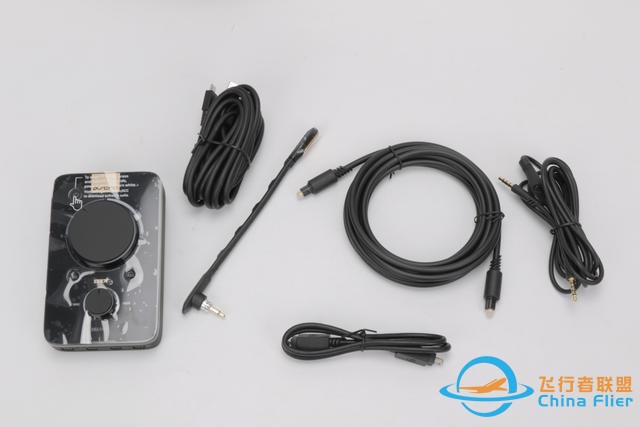 2200的耳機聲卡套裝 羅技Astro A40 MixAMP Pro評測-8244