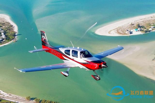 當(dāng)飛行安全遇到航空工業(yè)造：兩架美國飛機(jī)相撞后……-624