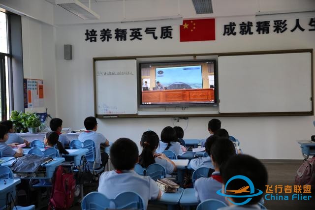 模擬飛行進校園，攜手共筑航空夢-3093