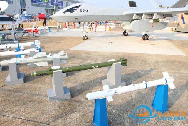 解放軍先進(jìn)無人機(jī)集中出現(xiàn)，我國無人機(jī)技術(shù)優(yōu)勢進(jìn)一步擴(kuò)大-1706
