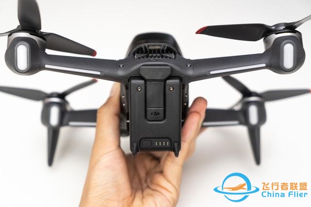 零基礎也能玩的穿越機？大疆DJI FPV Combo穿越機開箱試飛-6335