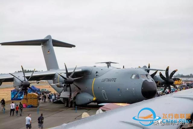 與空中加油飛機A400M近距離接觸-1734