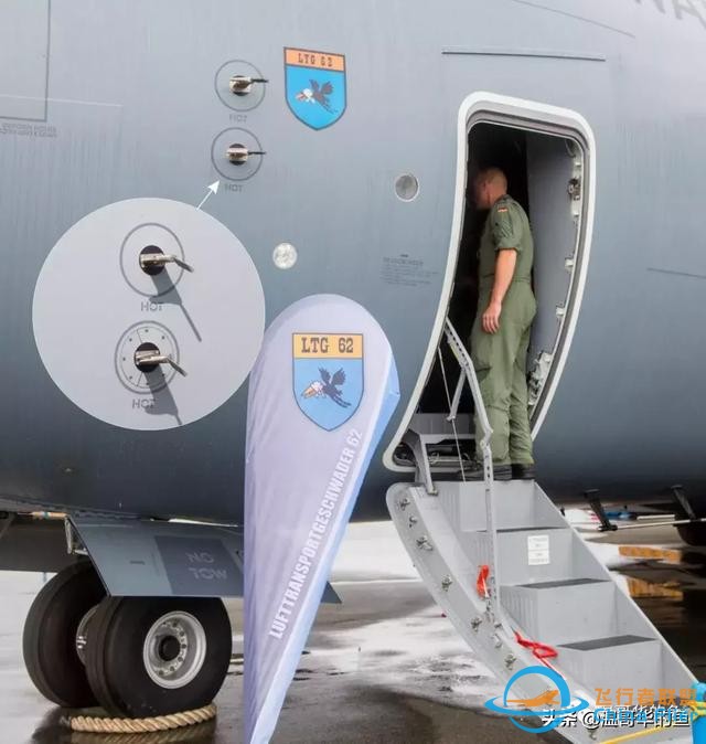 與空中加油飛機A400M近距離接觸-8645