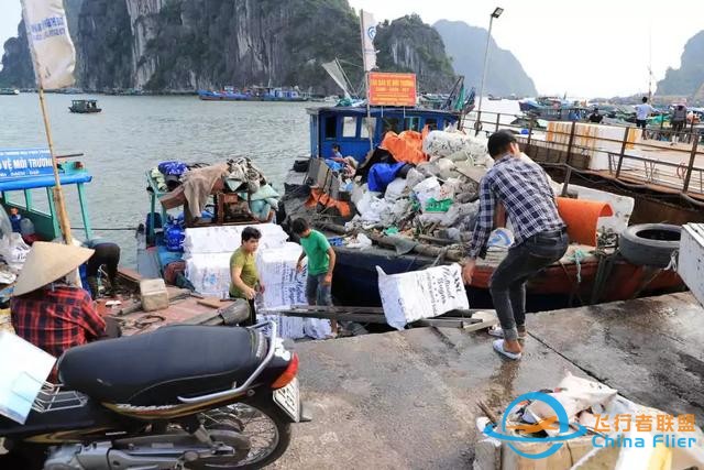 剛從越南回來 這架直升機成為改革開放33年的標志-4417