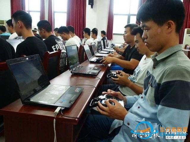 報名參軍大學畢業生入役前苦練無人機技術，培養未來必備技能-3575