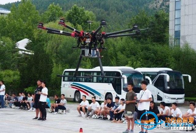 報名參軍大學畢業生入役前苦練無人機技術，培養未來必備技能-3753