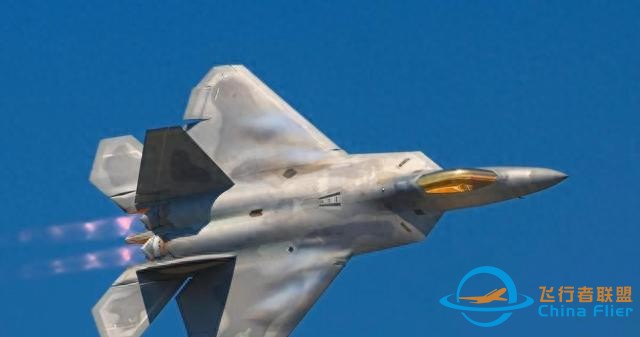 美專家：殲20在模擬戰斗中不是F22對手，兩者根本不是一個等級-6750