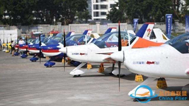 未來10年，通用航空成新興經濟增長點！什么是通用航空？記者探訪-689