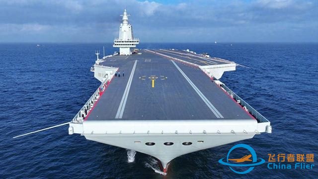 福建艦挑了個好日子出門，殲35準備就緒，7種艦載機將從頭頂飛過-594