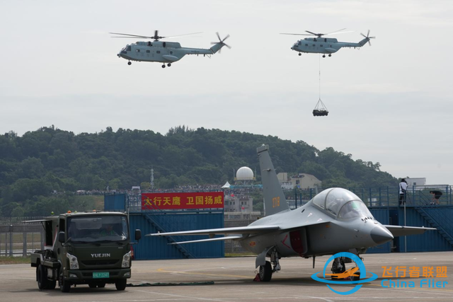 什么是中國(guó)航展？一位10年專業(yè)航空記者的視角-8680