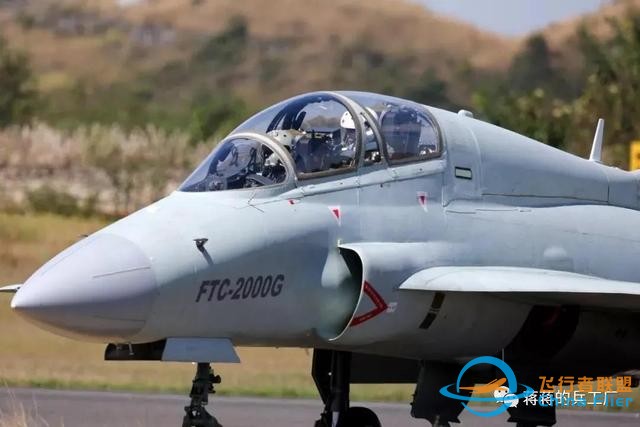 貴飛首爆FTC-2000G戰斗機先進座艙，一平三下時髦度爆表-898