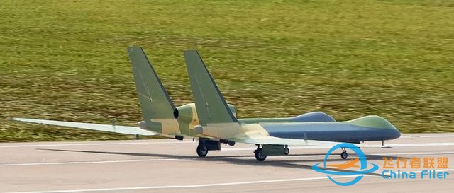 美軍情況越發不妙，美媒下了最后結論：F-35和B-21不敢輕易進南海-8990